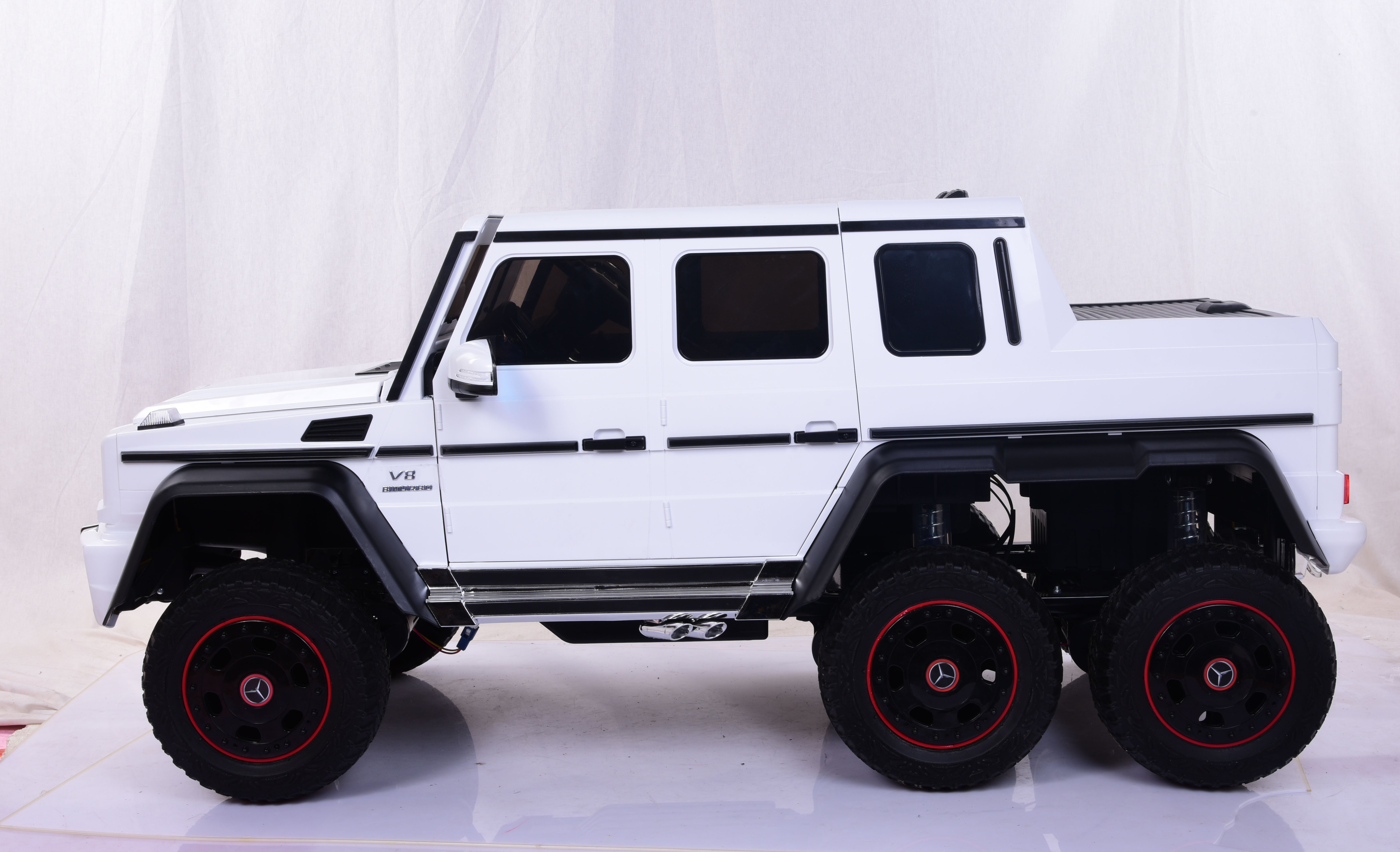 24V 6x6 Electric Kids Toys Mercedes Benz G63 Licensed Ride on Car with 2.4G Remote Control