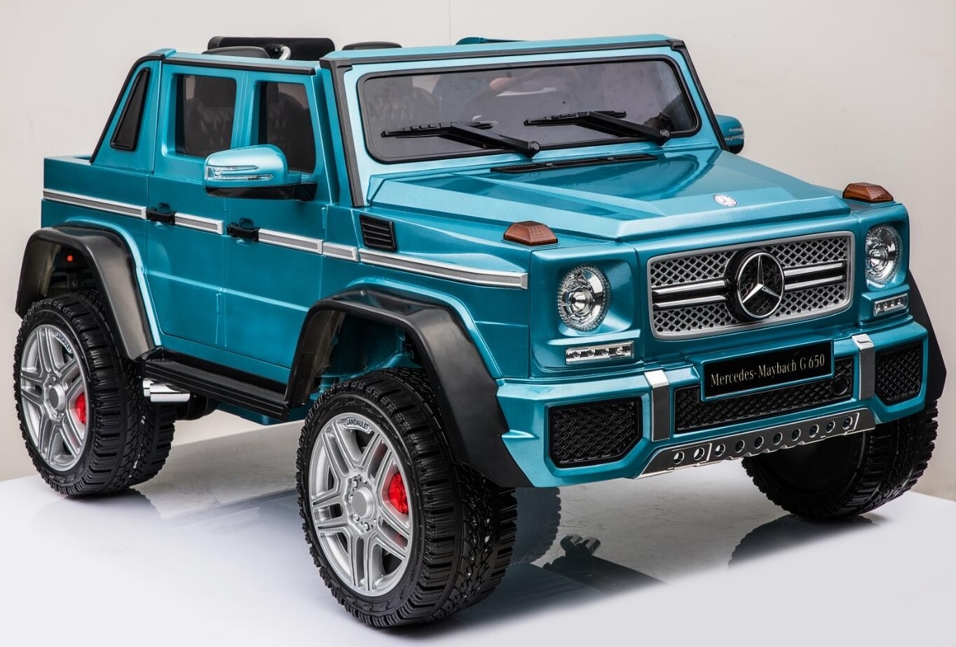 24V Mercedes Maybach G650 Licensed Ride On Car For Kids