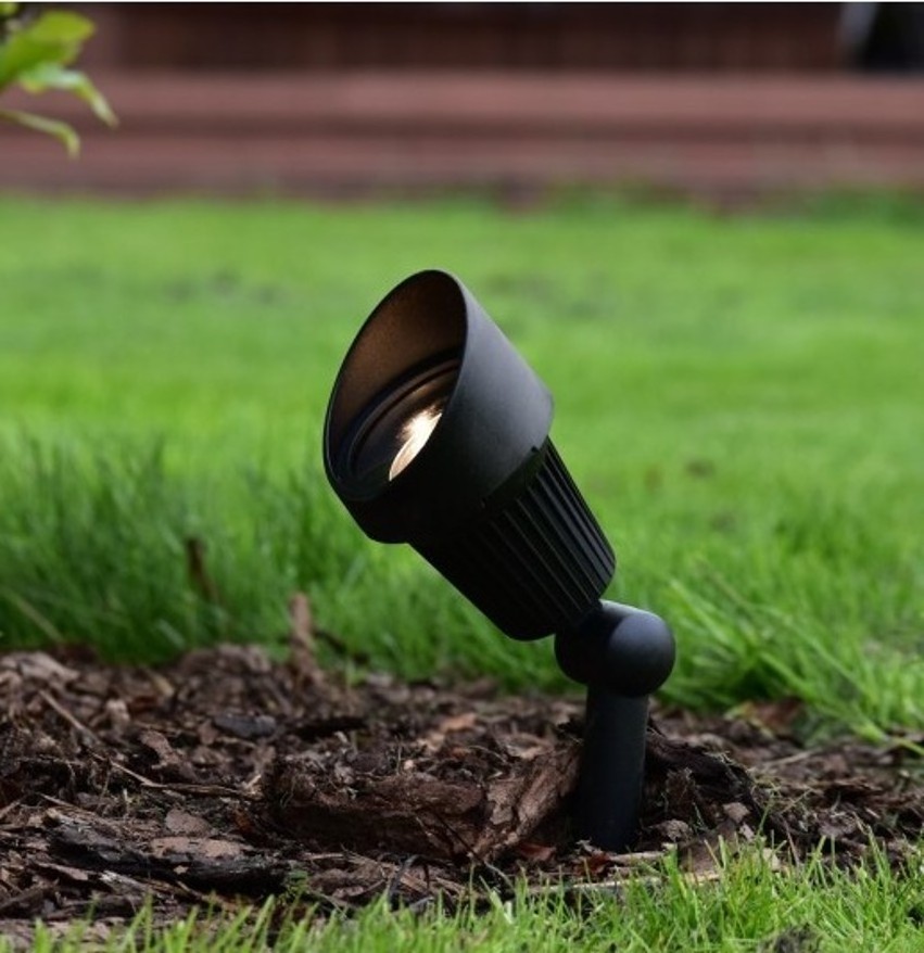 outdoor rechargeable led garden yard lamp Ip65 8w 15w 25w 30w spot light