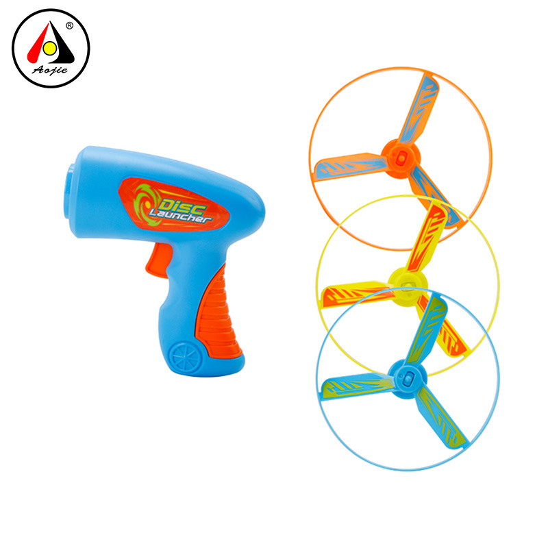 Novelty Outdoor Sport Saucer Children Toys Plastic Spinning Flying Disc Launcher Toy