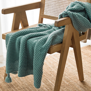 Stock Soft 130*170cm Green Acrylic Tassels Knitted Throw Blanket for sofa