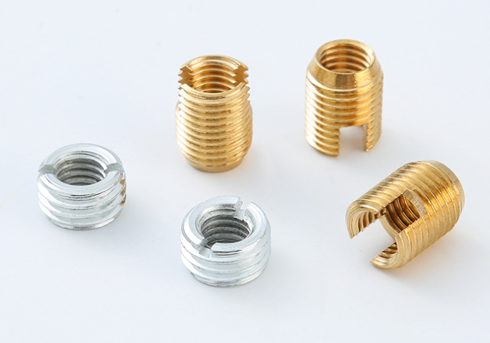 LEITE In stock Slotted stainless steel self-tapping bushing screw sleeve, M4 inner and outer tee