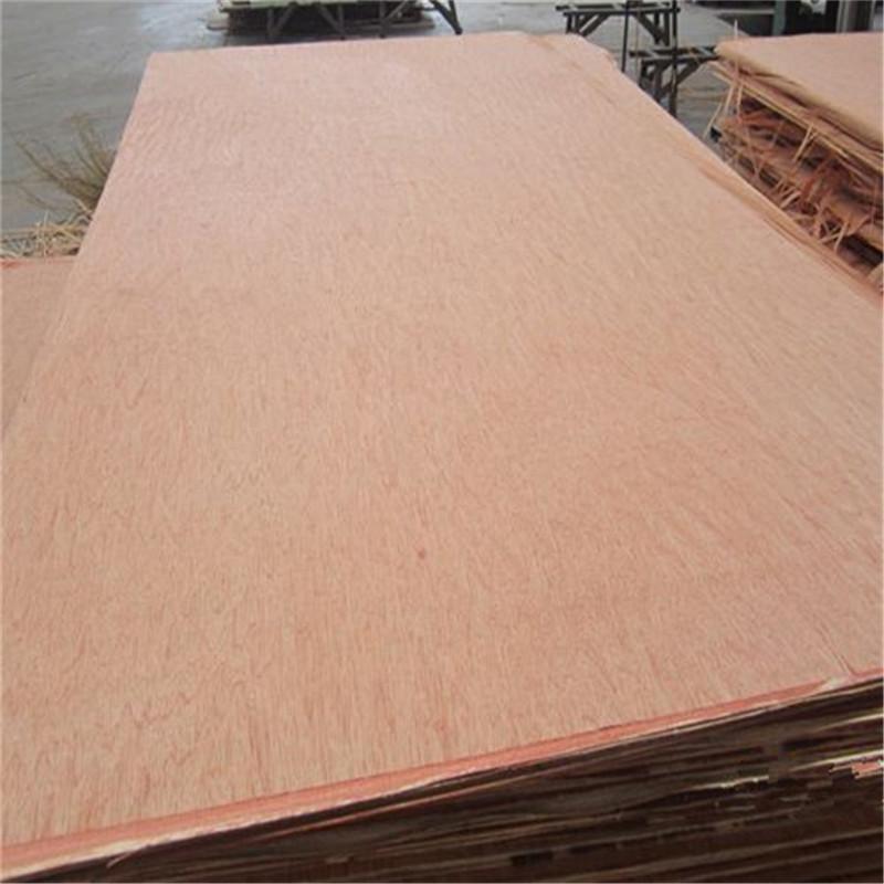 2.7mm 3mm 5mm 18mm Bintangor / Okoume/pine Wood Veneer Faced Plywood Commercial Plywood