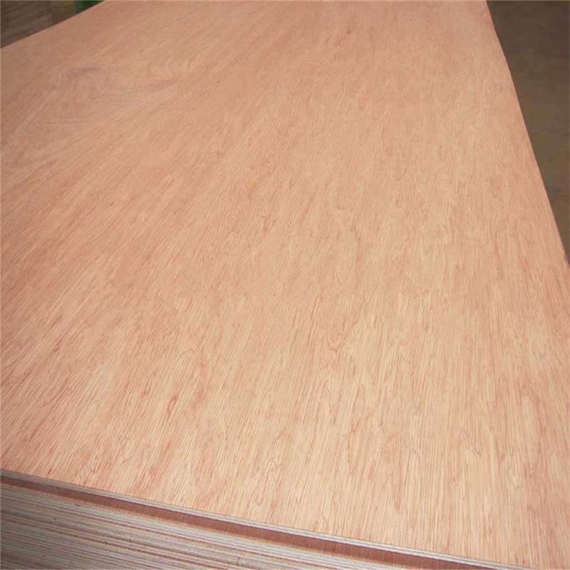 2.7mm 3mm 5mm 18mm Bintangor / Okoume/pine Wood Veneer Faced Plywood Commercial Plywood