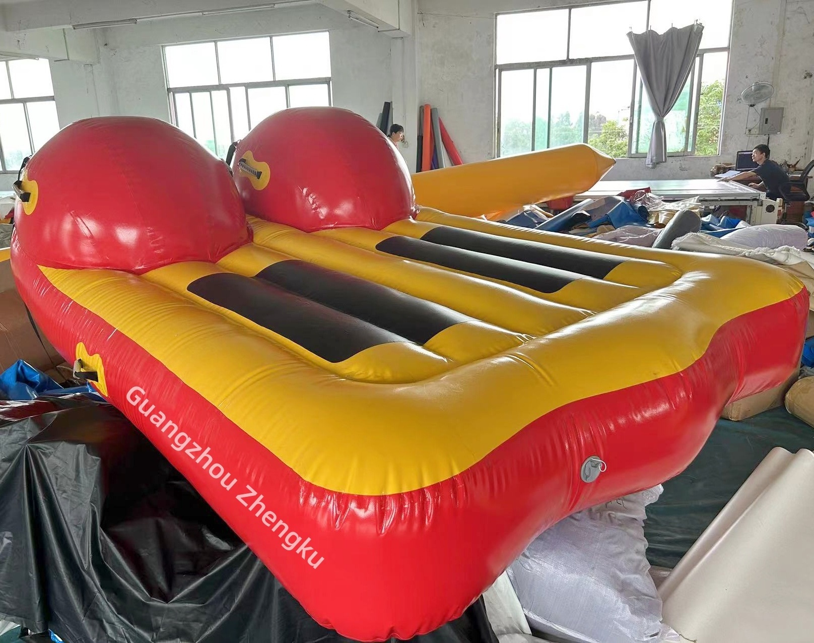 Customized tube towable 2 persons boat water ski tube flying jet ski boat for water sports games