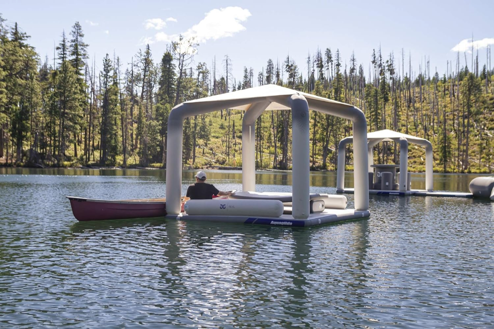 Customized Lake Floating Platform With Table, Inflatable Floating Island Water Lounge