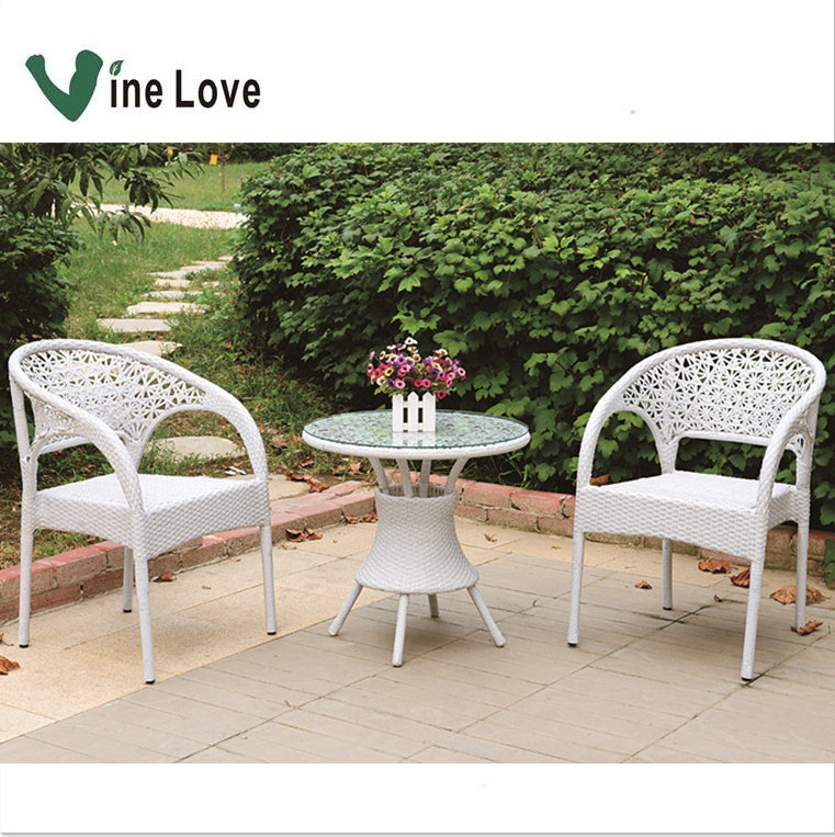 Flower style outdoor hand-weaved stackable rattan chair