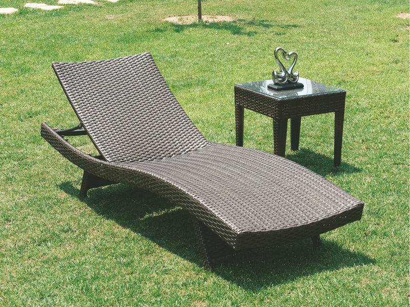 Newest Leisure Modern design Cheap  Outdoor Furniture Garden pool sunbed Comfortable  Patio Rattan wicker lounge Chair