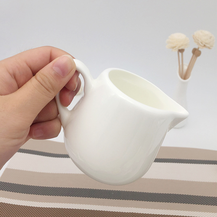 Wholesale Multi Sizes Coffee Accessories White Porcelain Creamer Pitcher Ceramic Sugar Milk Jug Pot