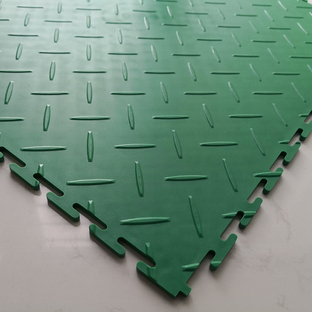 Treadplate Pattern Anti Slip Interlocking PVC Vinyl Plastic Car Workshop Flooring Garage Floor Tile 6mm Diamond