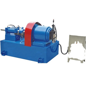 Tube swaging machine for reducing the pipe diameters