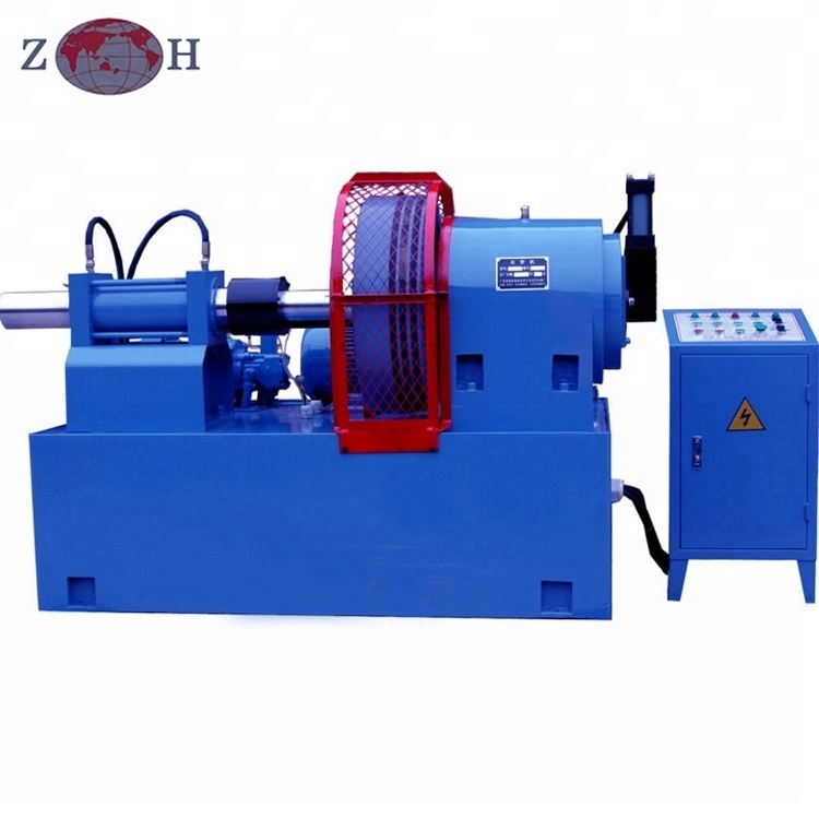 Tube swaging machine for reducing the pipe diameters