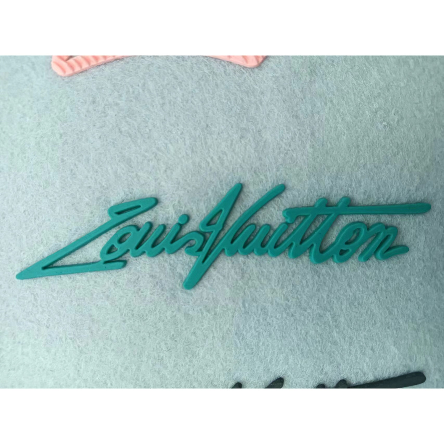 3D Embossed Logo Raised Silicone Rubber Heat Transfer  Silicone Logo Thermal Printed Vinyl Sticker Label