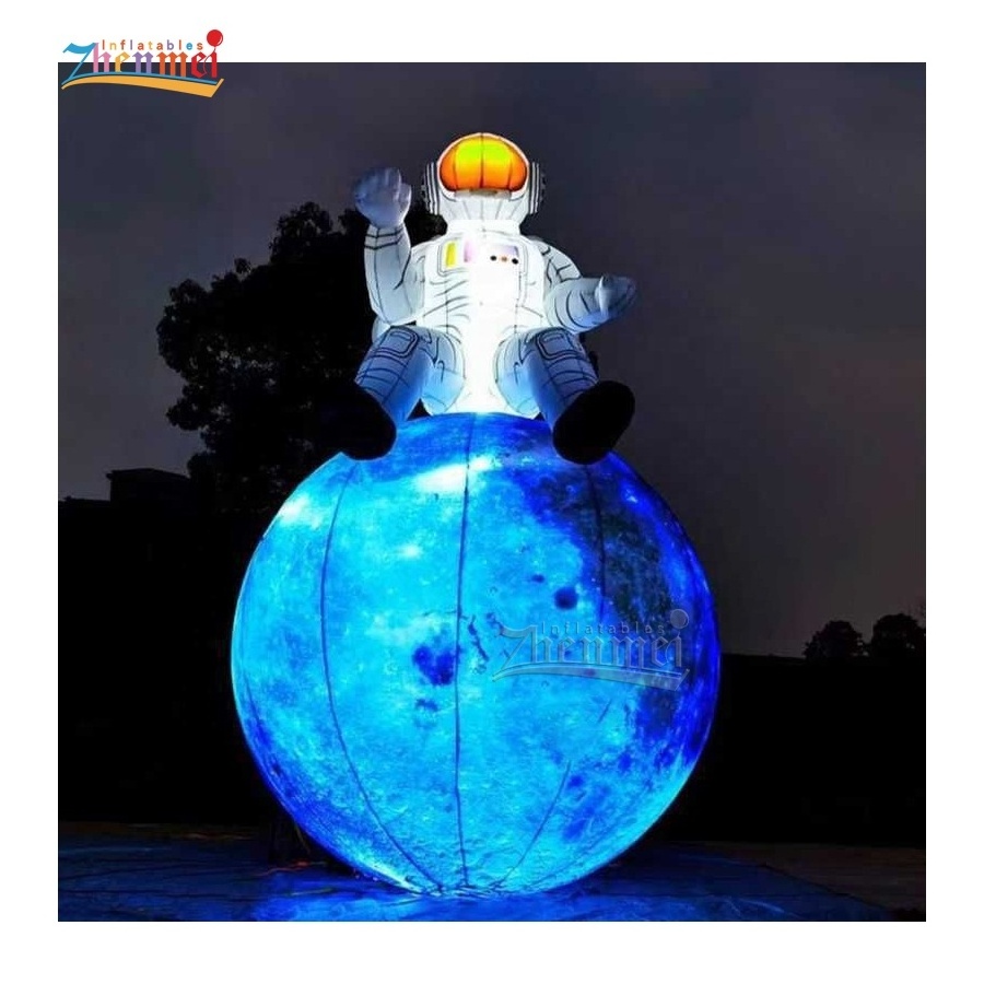 Outdoor Giant Inflatable Astronaut With Moon Inflatable Planets For Event Decorate