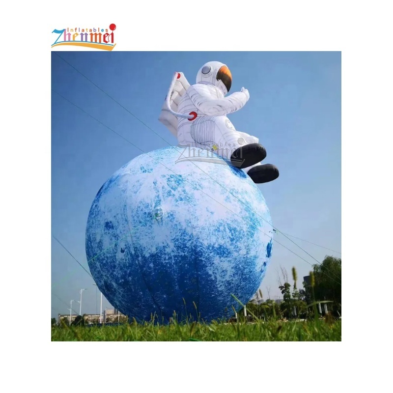 Outdoor Giant Inflatable Astronaut With Moon Inflatable Planets For Event Decorate