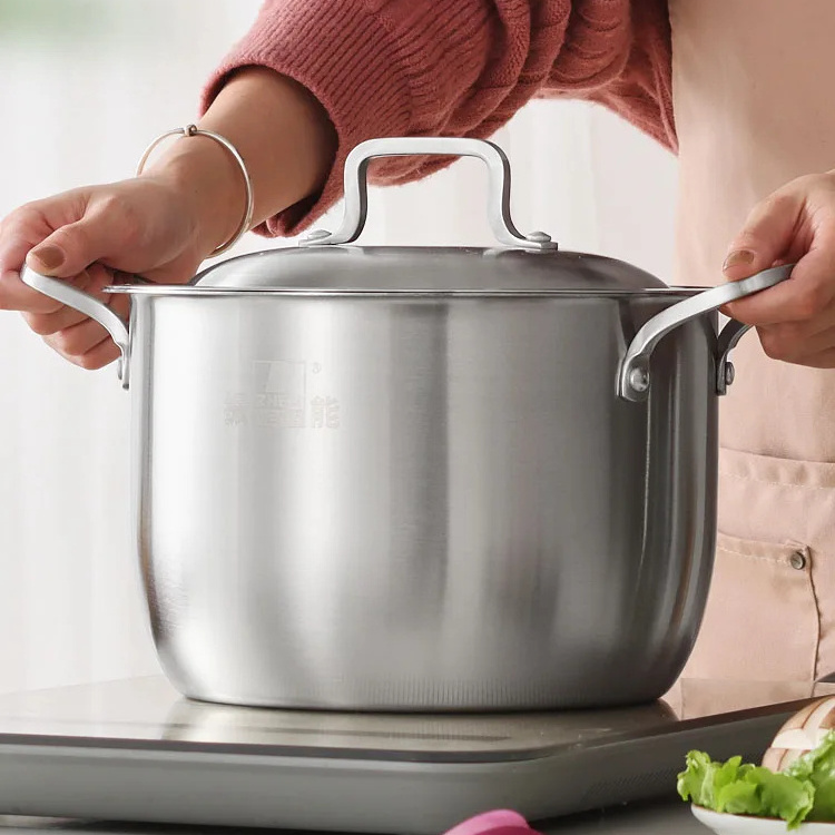 Factory direct sales stainless steel Stock soup cooking Pot with lid 20cm for kitchen cooking