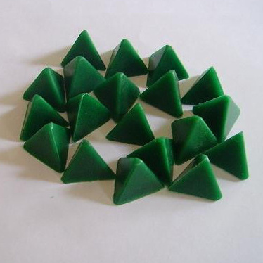 High Quality pyramid shapes plastic tumbling media surface tumbling deburring plastic media