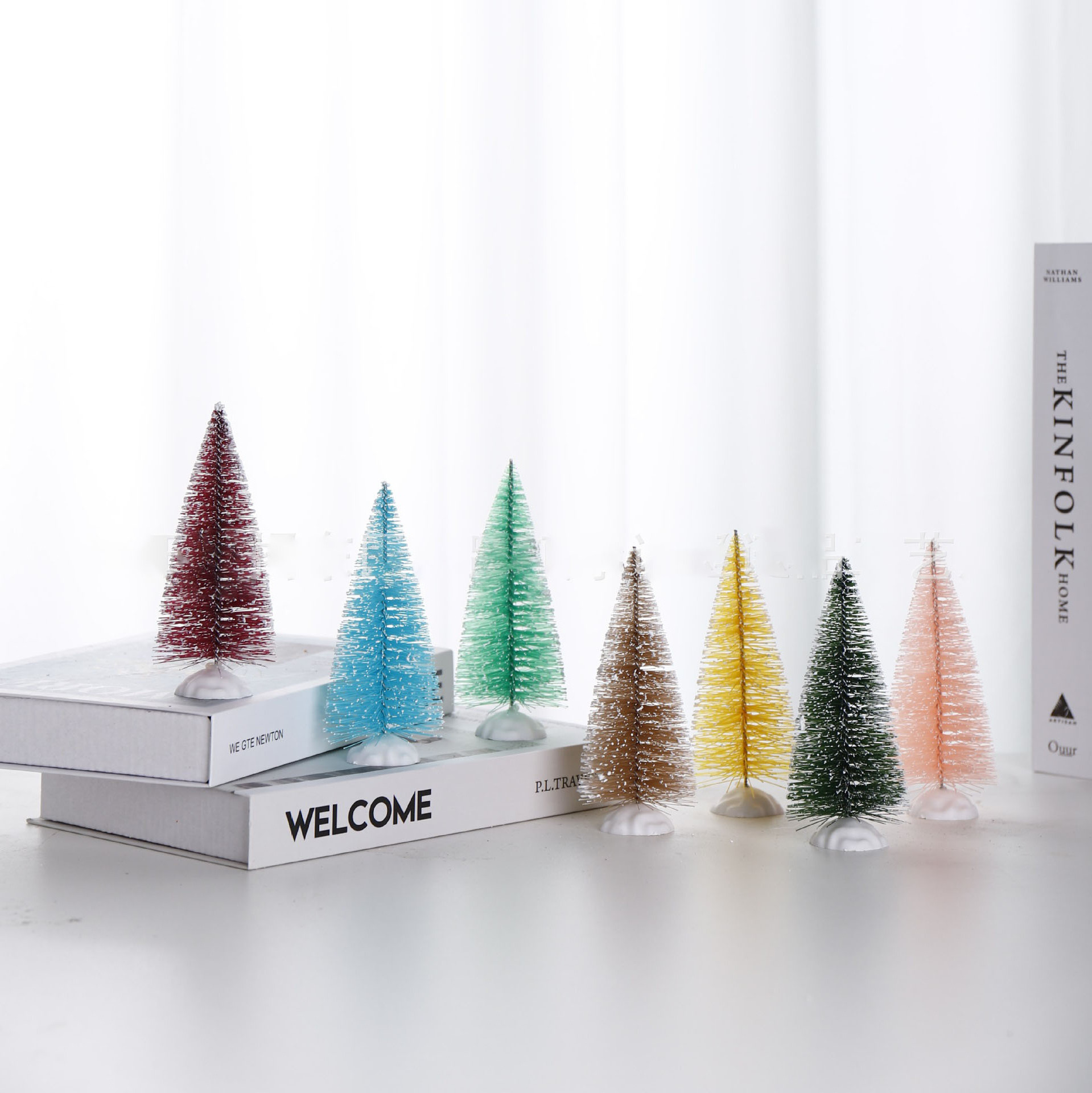 Small DIY Christmas Tree Pine Tree Mini Sisal Bottle Brush Christmas Tree Santa Snow Frost Village House