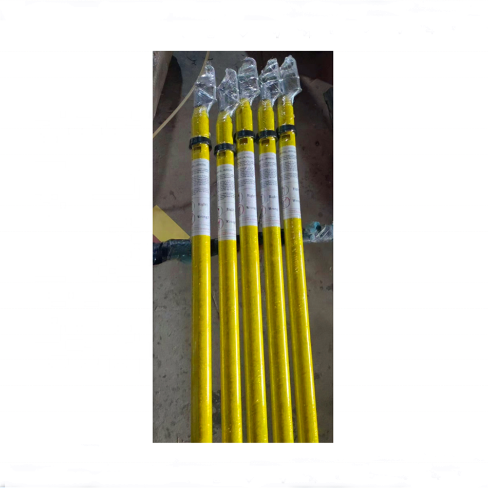 Triangle Fiberglass Hot Link Stick With Different Sections Extend 4M-12M Push Button 33KV-220KV