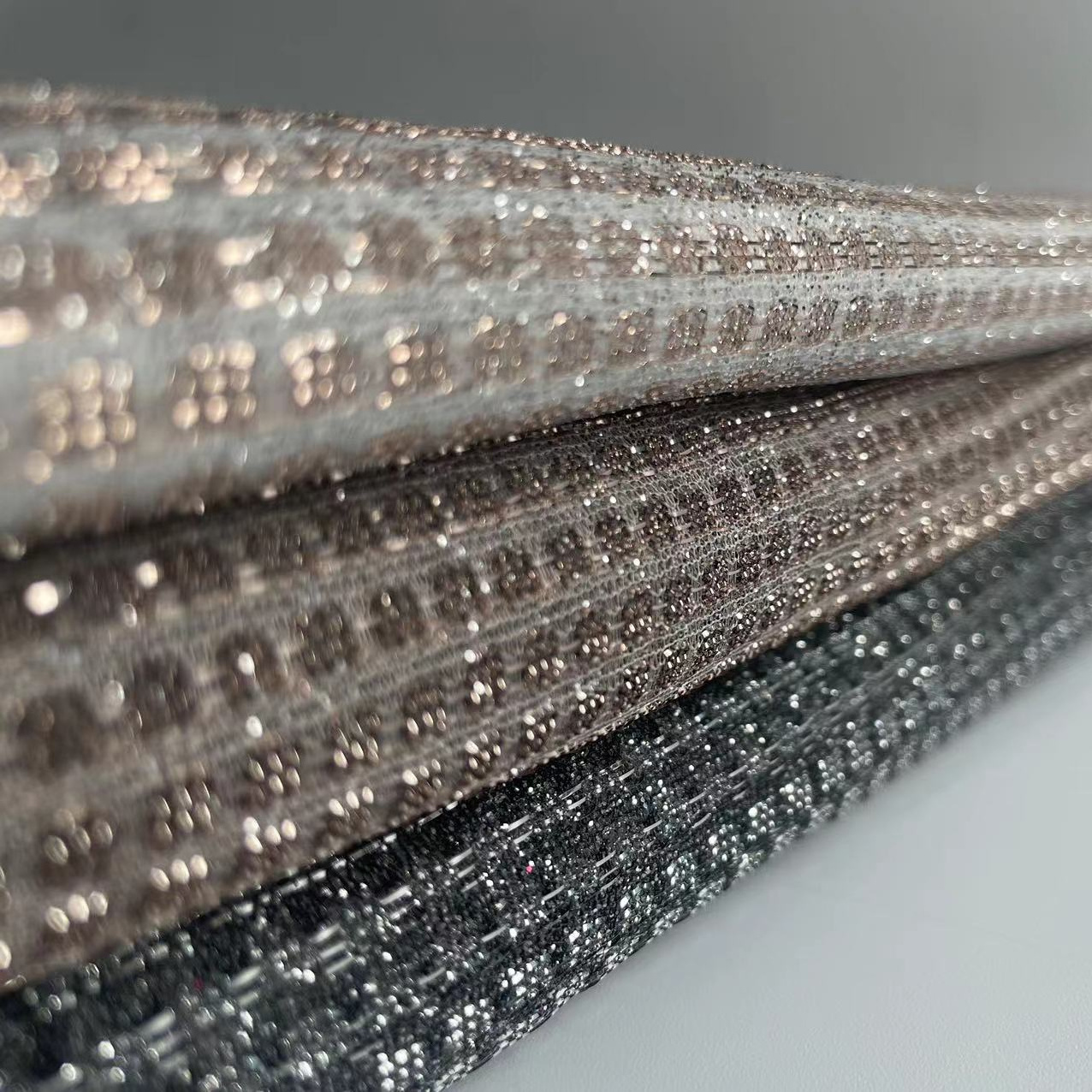 100%Polyester Sprinkle gold fabric Gradual change glitter mesh fabric for dress clothing textile custom elastic fashion