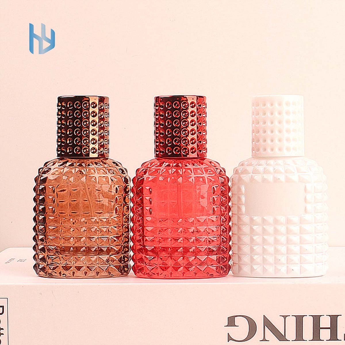 Unique colored 50ml pineapple shape glass perfume spray bottle 30ml cosmetic empty fragrance oil glass bottle