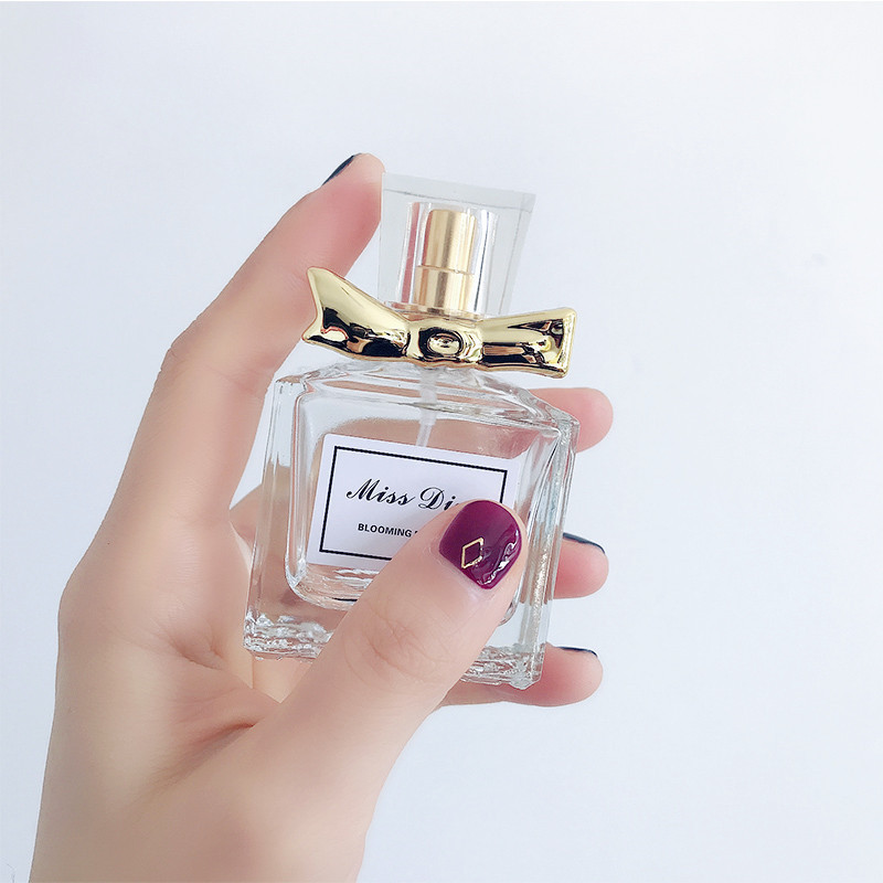 Cute bow tie lid 30ml empty glass perfume bottle Women's body cosmetic packaging 50ml body square bottle