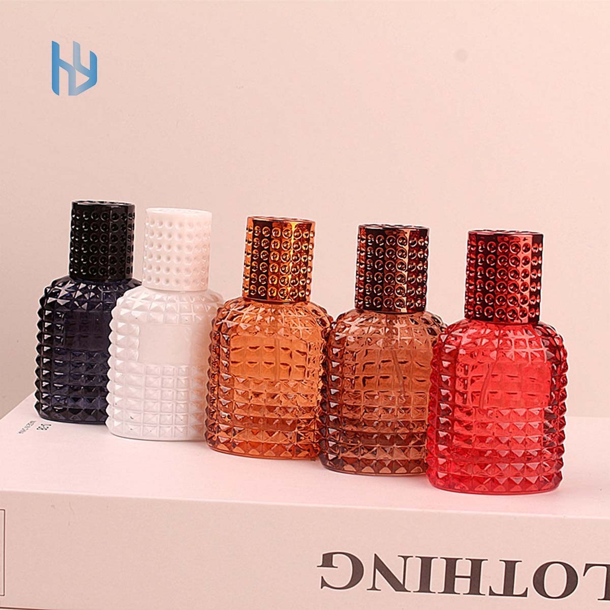 Unique colored 50ml pineapple shape glass perfume spray bottle 30ml cosmetic empty fragrance oil glass bottle