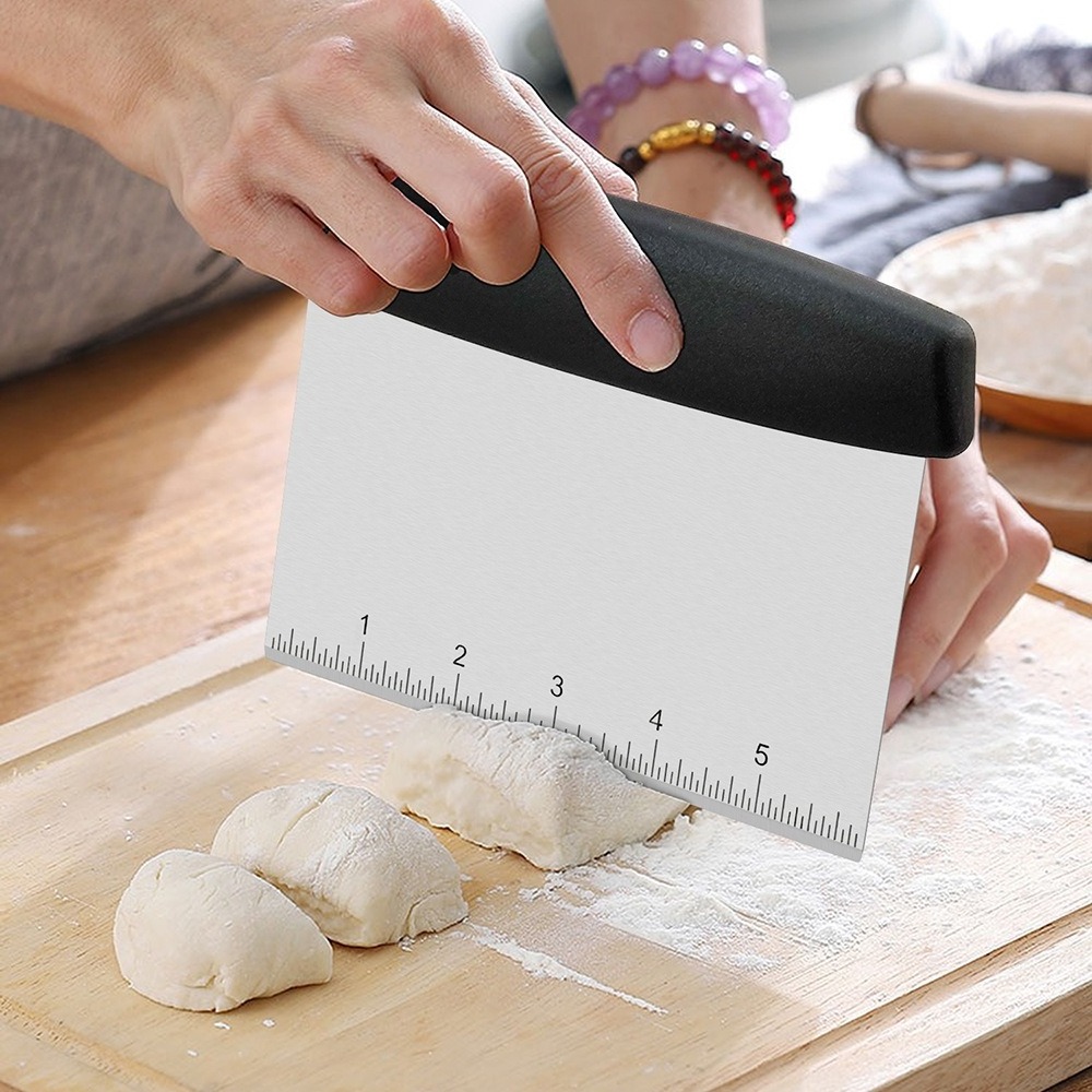 Stainless Steel Cutting Scraper Cream Cake Butter Baking Tool Knife With Graduated Steamed Bread Dough Scraper