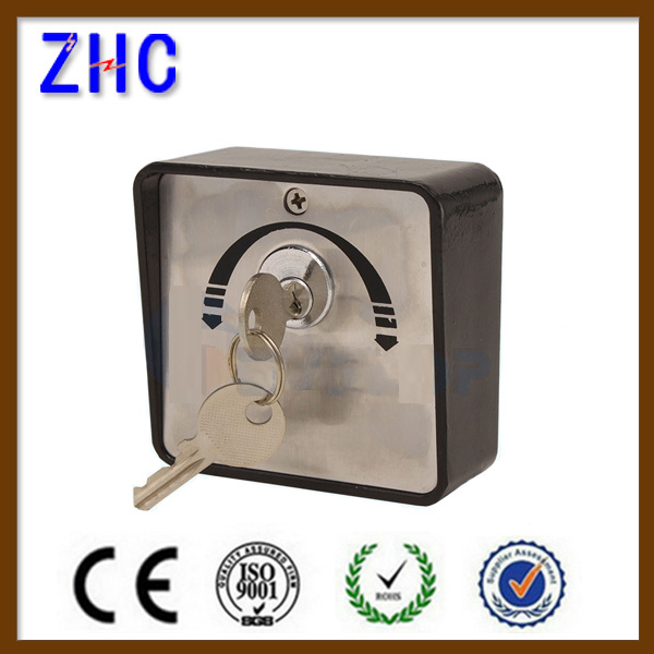 Safety key interlock switch for roller shutter door