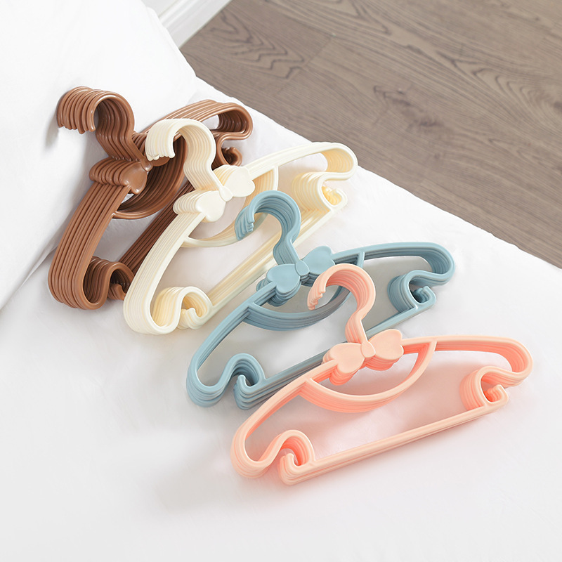 Portable Plastic Display Hangers Windproof Children Baby Kids Clothes Coats Hanger Racks Clothing Organizer