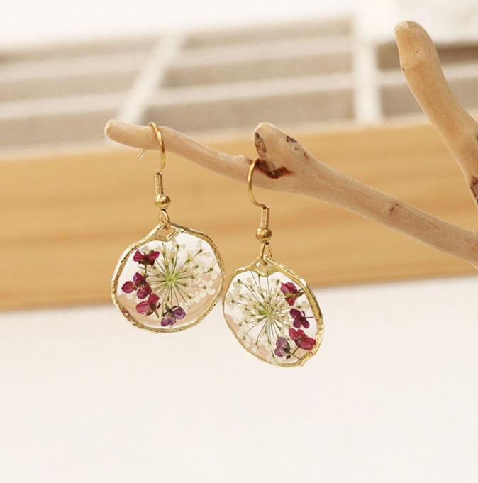 Irregular round fragrance Snowball real flower resin earrings Eternal flower personality real flower earrings natural gift