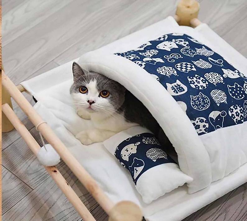 Four Seasons Breathable Strong Bracket Cute Cat Hammock Lounger Canvas Lounger Wooden Pet Sleeping Bed For Dogs Puppy