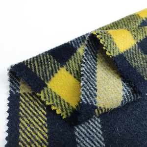 Cashmere wool coat suit fabric Yarn dyed fabric Plaid pattern 700 GSM wool/polyester fabric