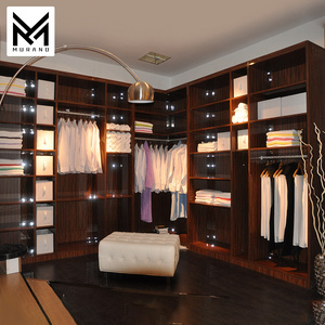 Luxury Villa Wood Grain Walk-in Closet Wardrobe Bedroom Furniture Furniture Custom Furniture Modern Wooden Walk