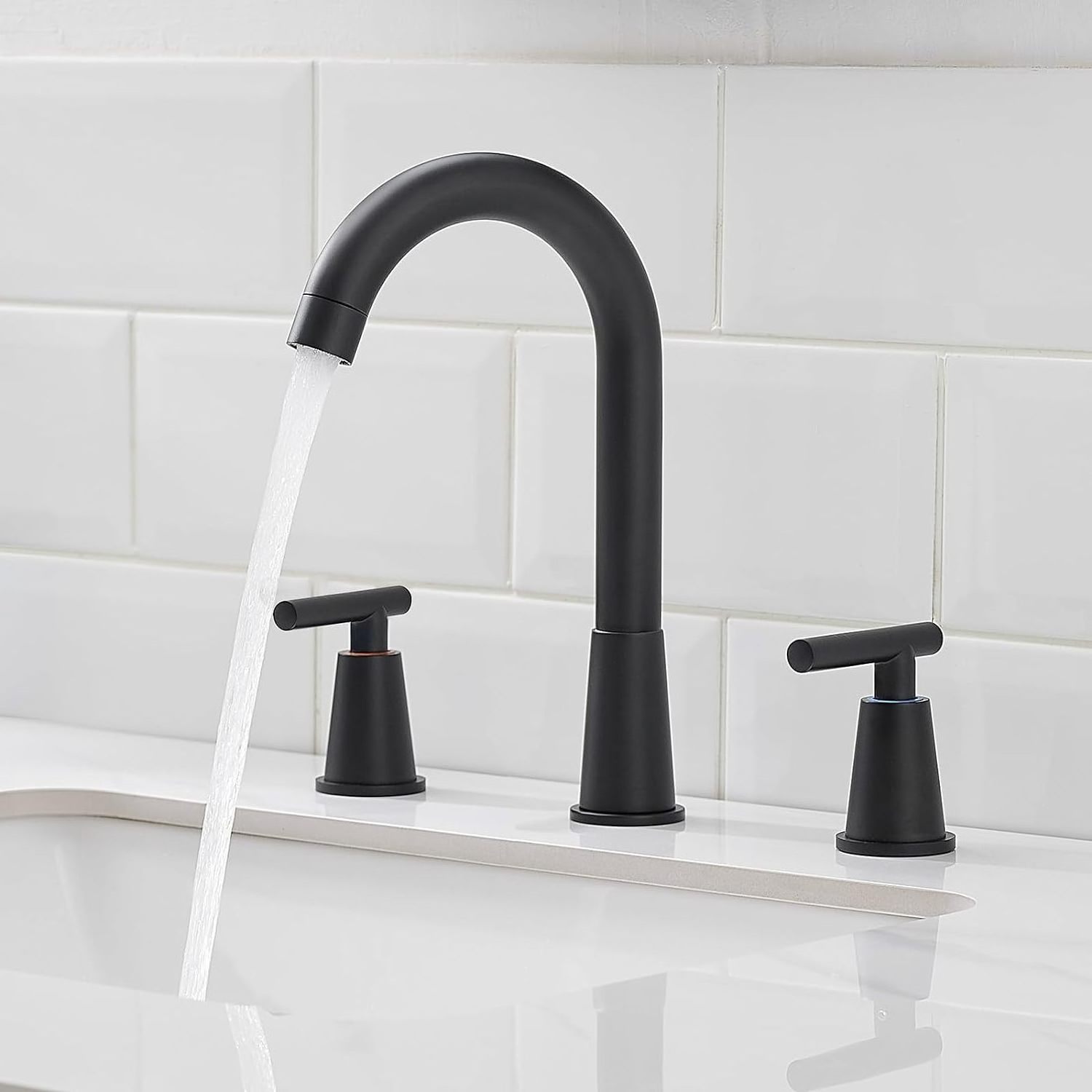 Manufacturers New Design Super Quality Matte Black Three-Hole Double Handle Basin Faucet Hot cold Basin Faucets