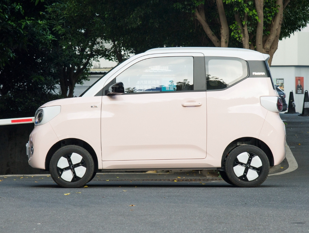 2023-2024 Hongguang MINIEV 2024 Macaron 215km small car super cheap car good-looking car mini young people transportation