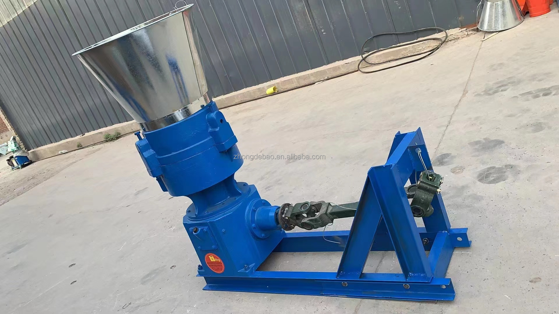 CE low price 200 model 15HP PTO wood sawdust pellet press machine for  tractor drive  pellet machine pto  in good quality