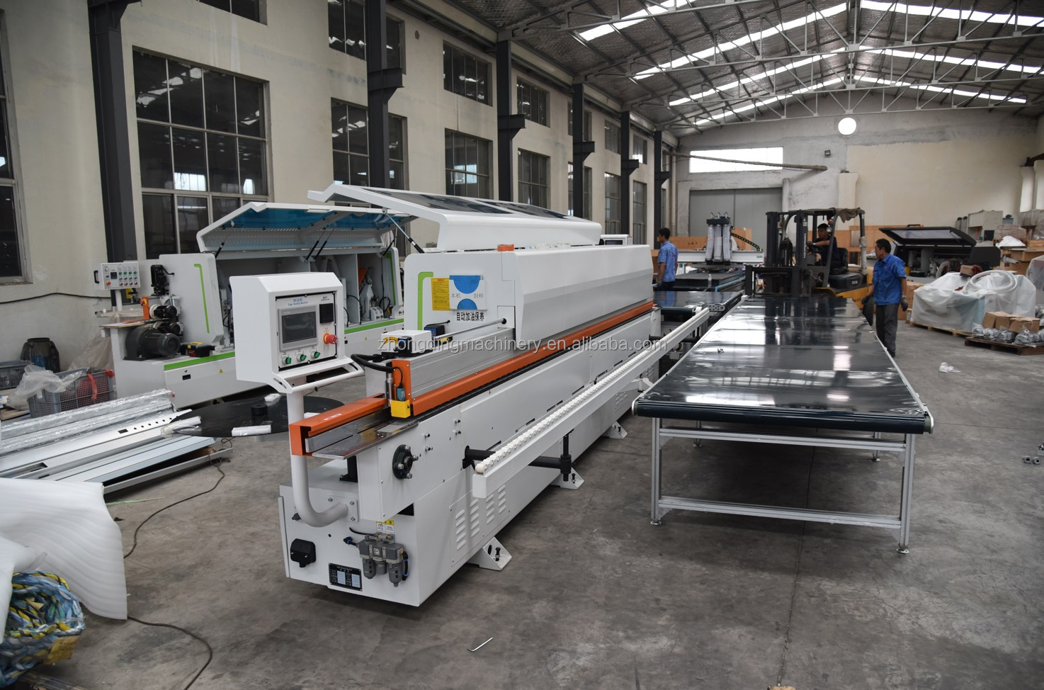 Woodworking Machinery Edge Banding Machine Automatic Production Line With Slanting Roller Conveyor