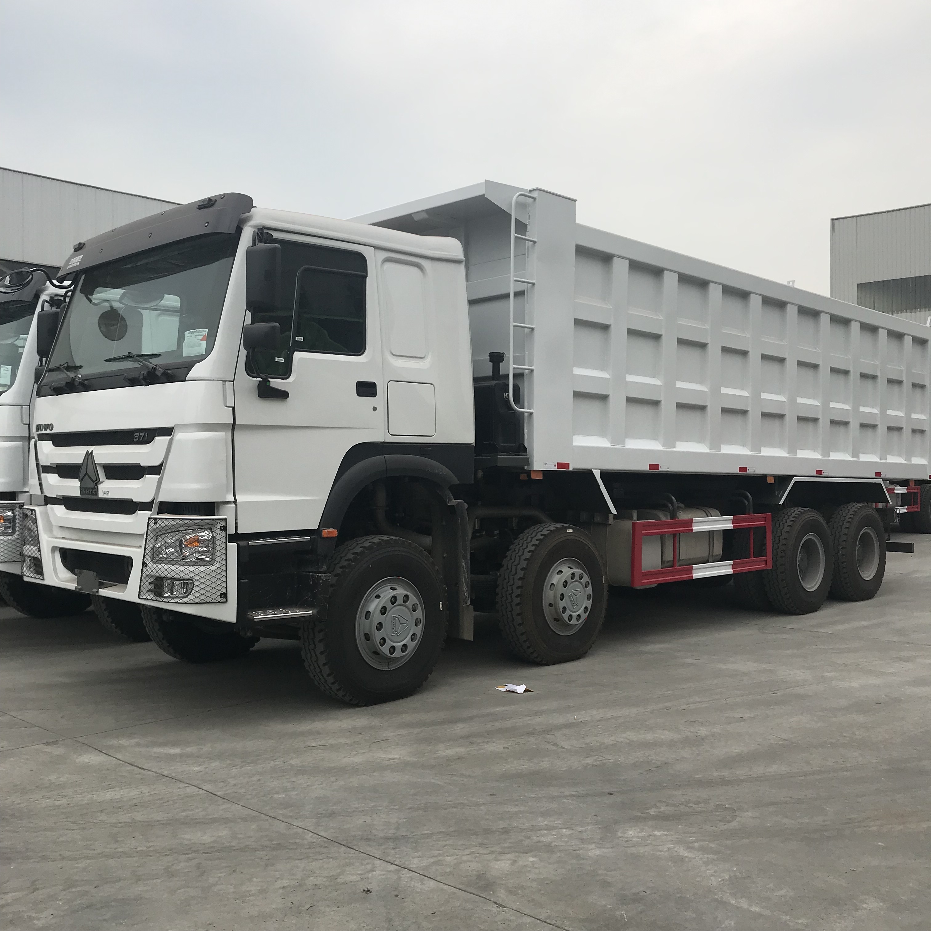 sinotruk howo 8x4 dump truck available with discount