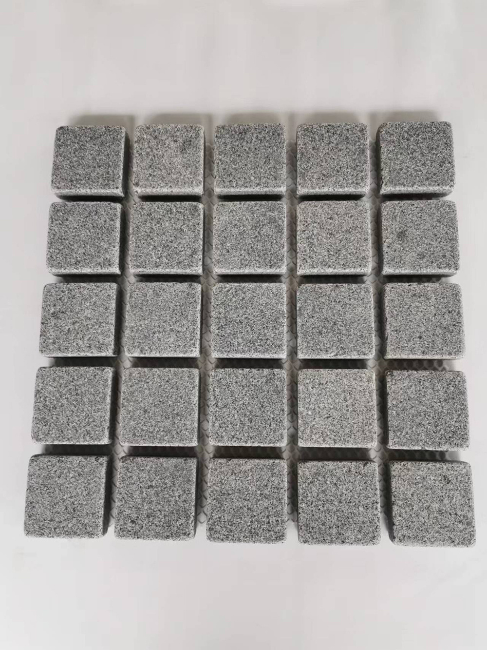 ZGSTONE Natural Granite Fan Pattern Split Edge Landscaping Pavers Patio Cobblestone Meshed Pavement Mats Paving Stone