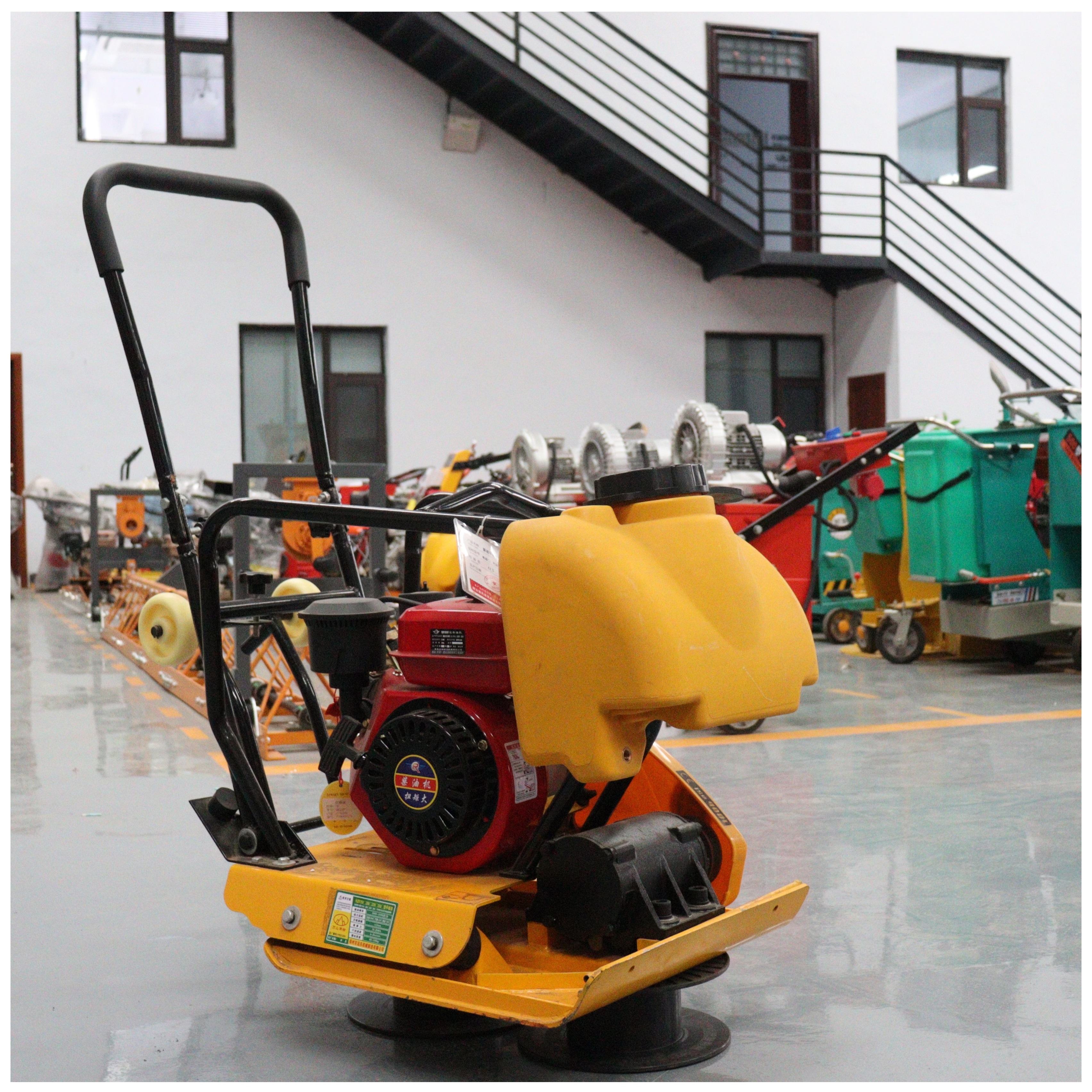 Portable Manual Sand Plate Compactor 2 Tons Diesel Concrete Floor Plate Compactor