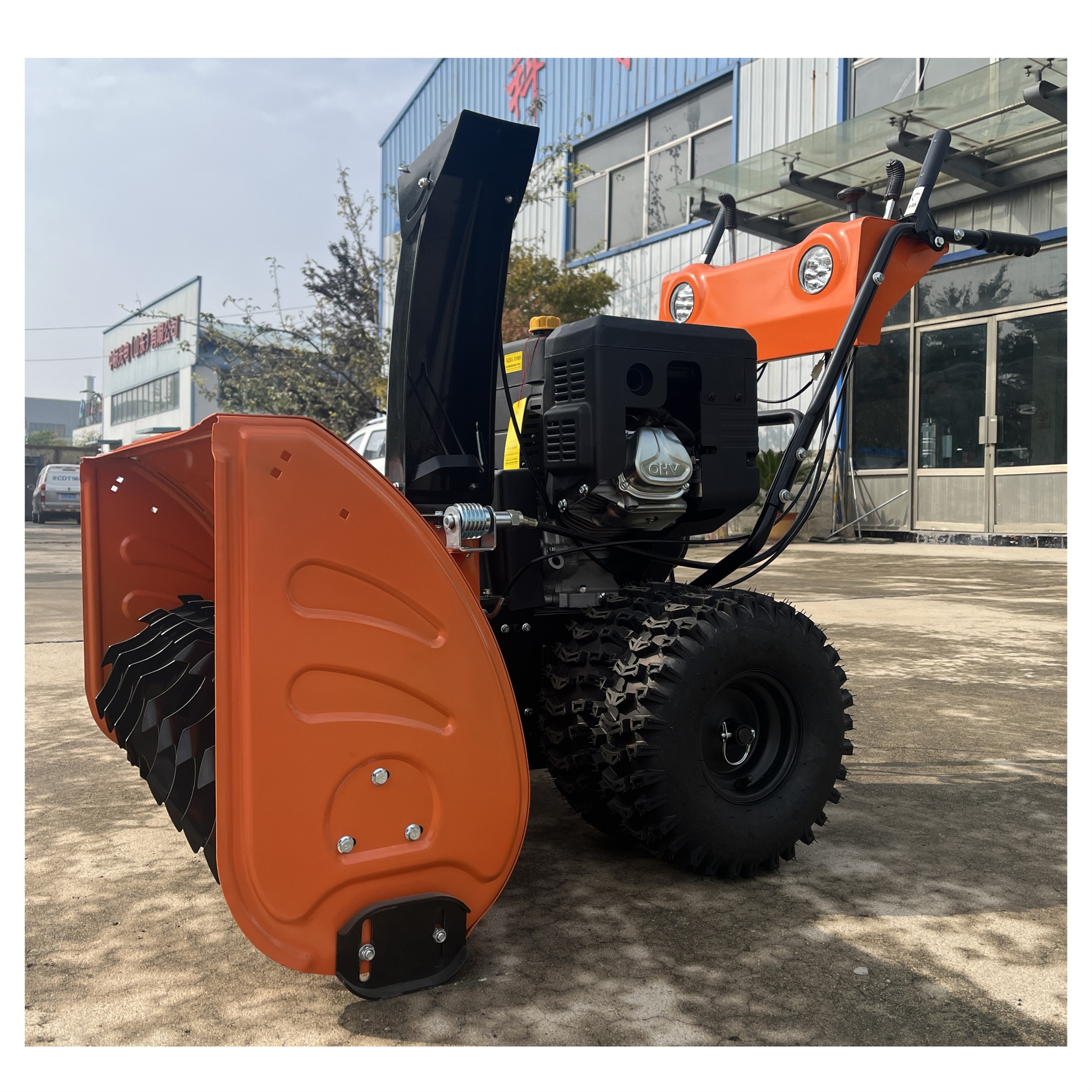 Light Weight 6.5HP Snow Blower 56cm Clearing Width Gasoline Snowplow Snow Thrower With 10m Throw Distance