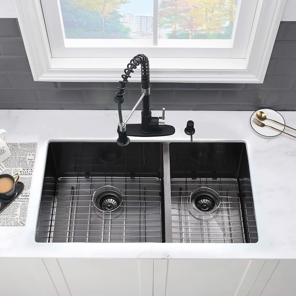 33 Inch Black Double Bowl Undermount Kitchen Sink-VASOYO 33 x19 Matte Black Stainless Steel Undermount Kitchen Sink 16 Gauge 60\