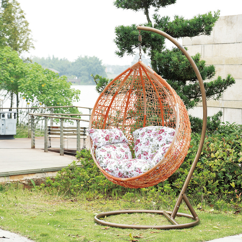 Indoor Outdoor Modern PE Rattan Water Drop Shaped Swing Chair Wicker Hanging Chair Egg Chair