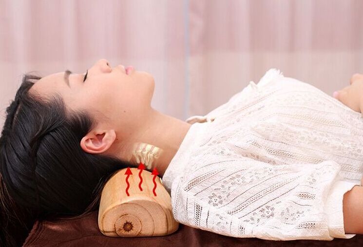 Therapeutic Wooden Pillow made of Hinoki Cypress for Stiff Neck, Shoulder Pain Spinal Health and Relaxation