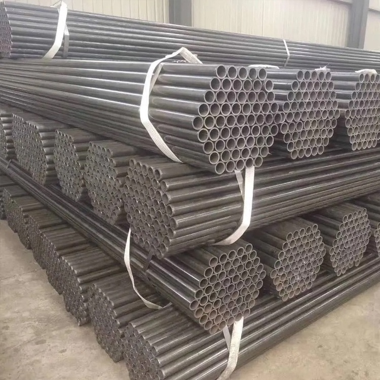 Hot Rolled Carbon Seamless Steel Pipe ST37 ST52 1020 1045 A106B Fluid Pipe