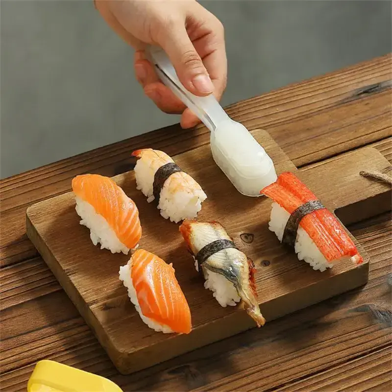 Sushi Making Mould Onigiri Lunch Sushi Maker Making Tools DIY Bento Rice Ball Easy To Make Plastic Sushi Kit Kitchen Gadgets 1PC