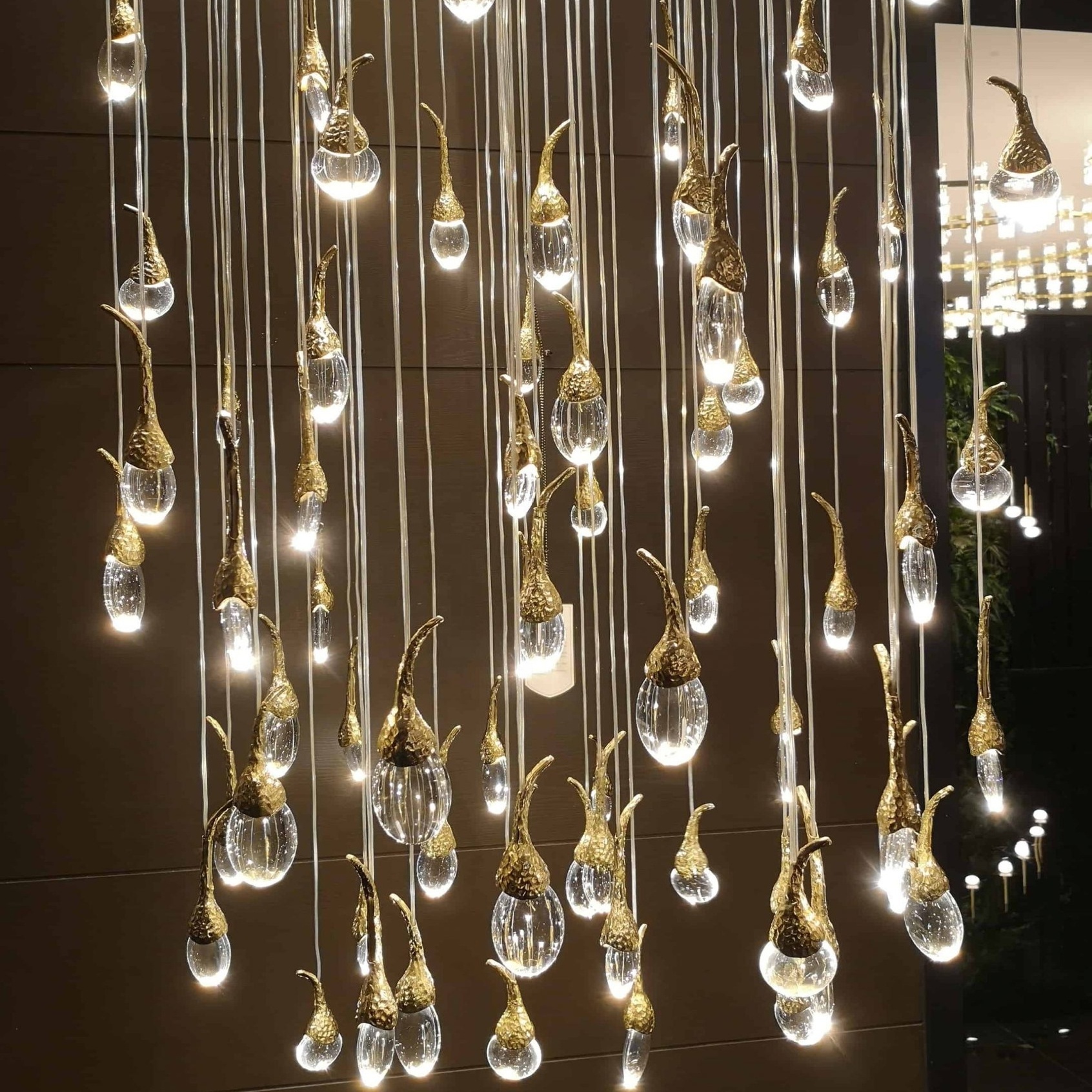 Wholesale modern customized size hotel restaurant crystal chandelier stairwell Large cristal hanging lighting for high ceilling