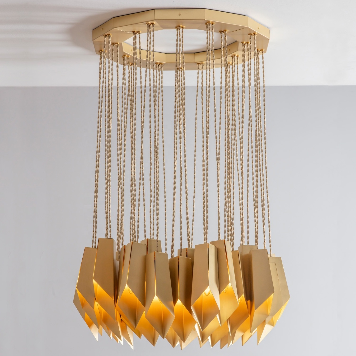 Fashion Art Deco Modern Brass Chandelier Ceiling Light Mid Century Pendant Light Luxury Home hotel decoration lighting Zhongshan