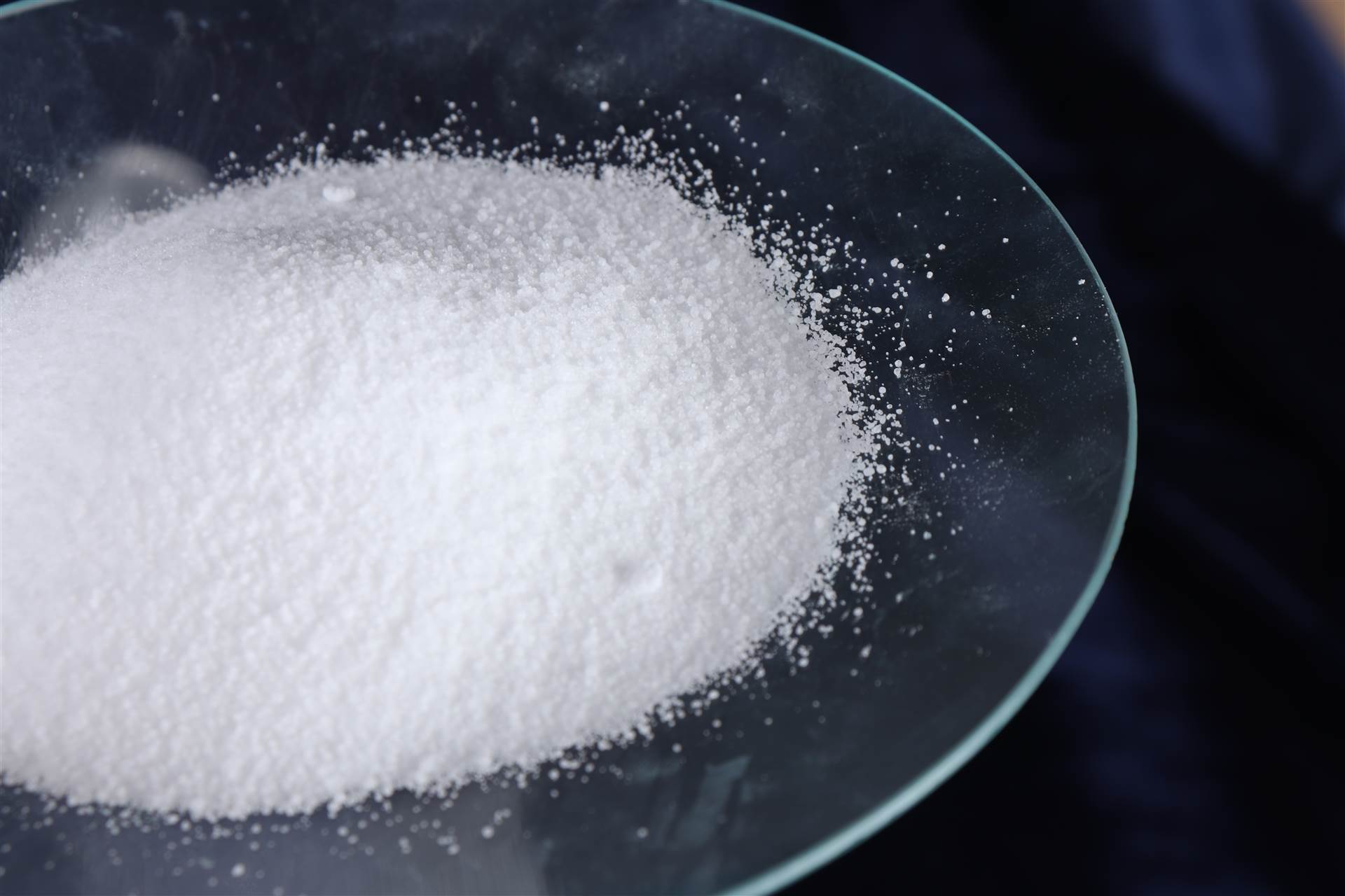 Industrial grade magnesium chloride 46% with low price